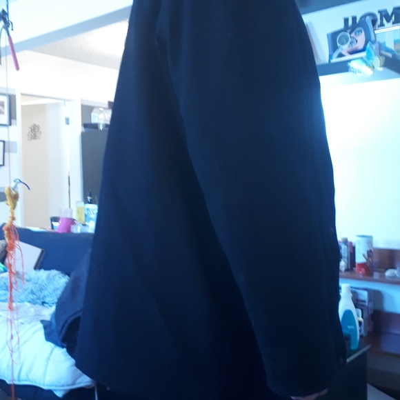 Lacoste coat - Picture 2 of 3